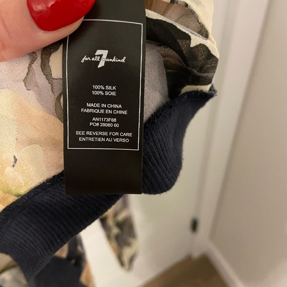 7 for all mankind silk blouse. Size small - Picture 4 of 4